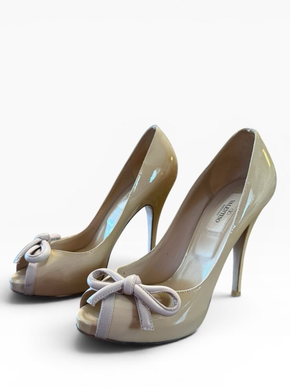 Valentino Garavani Beige Patent Leather Bow Peep-Toe  Pumps EU 37.5 US 7.5